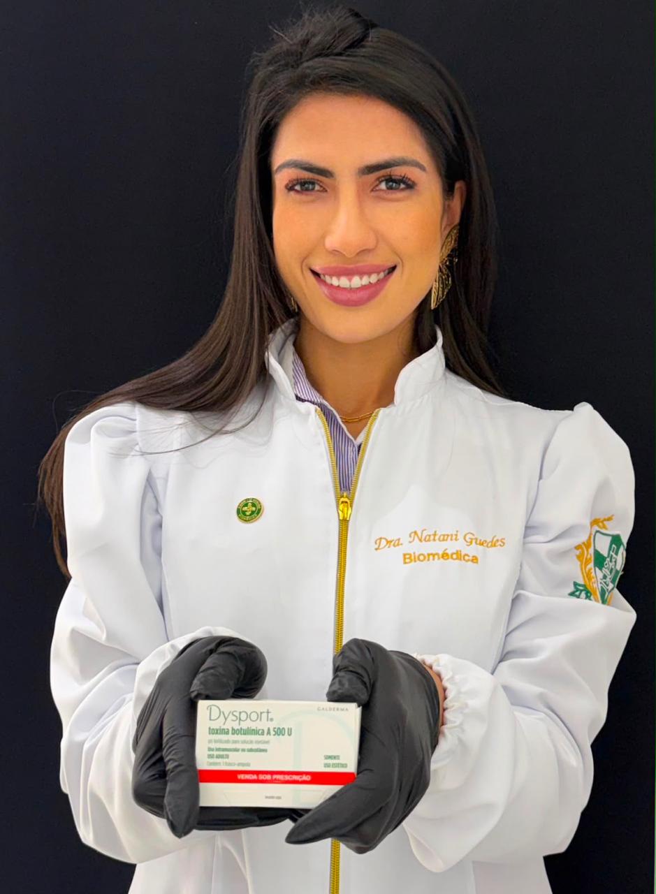 Natani Guedes, biomédica responsável pela Dermós Clinic